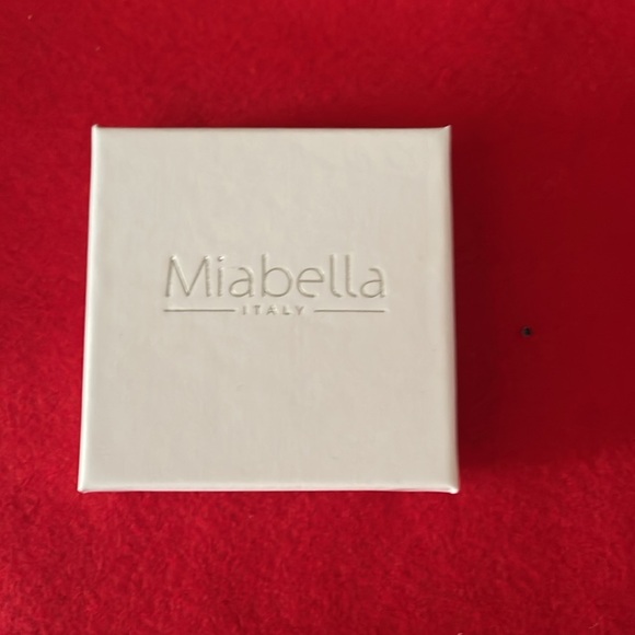 Mirabella Silver Chain - Picture 4 of 4